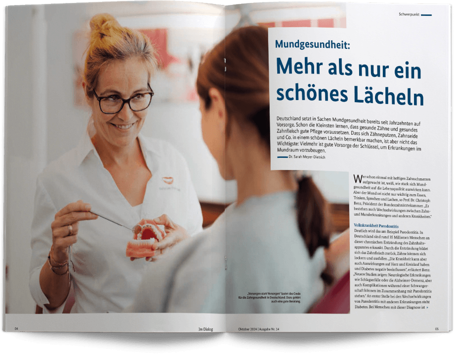 Im Dialog Magazin Mock up aufgeschlagener Seite